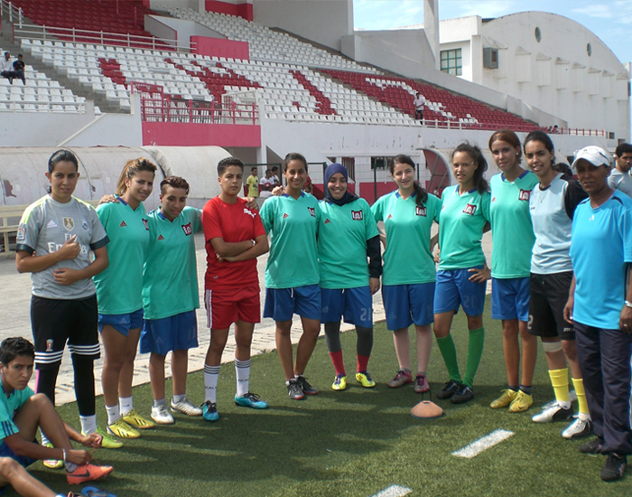 entrenamiento equipo Ass Marruecos patricia campos futbol con velo sin velo entrenamiento