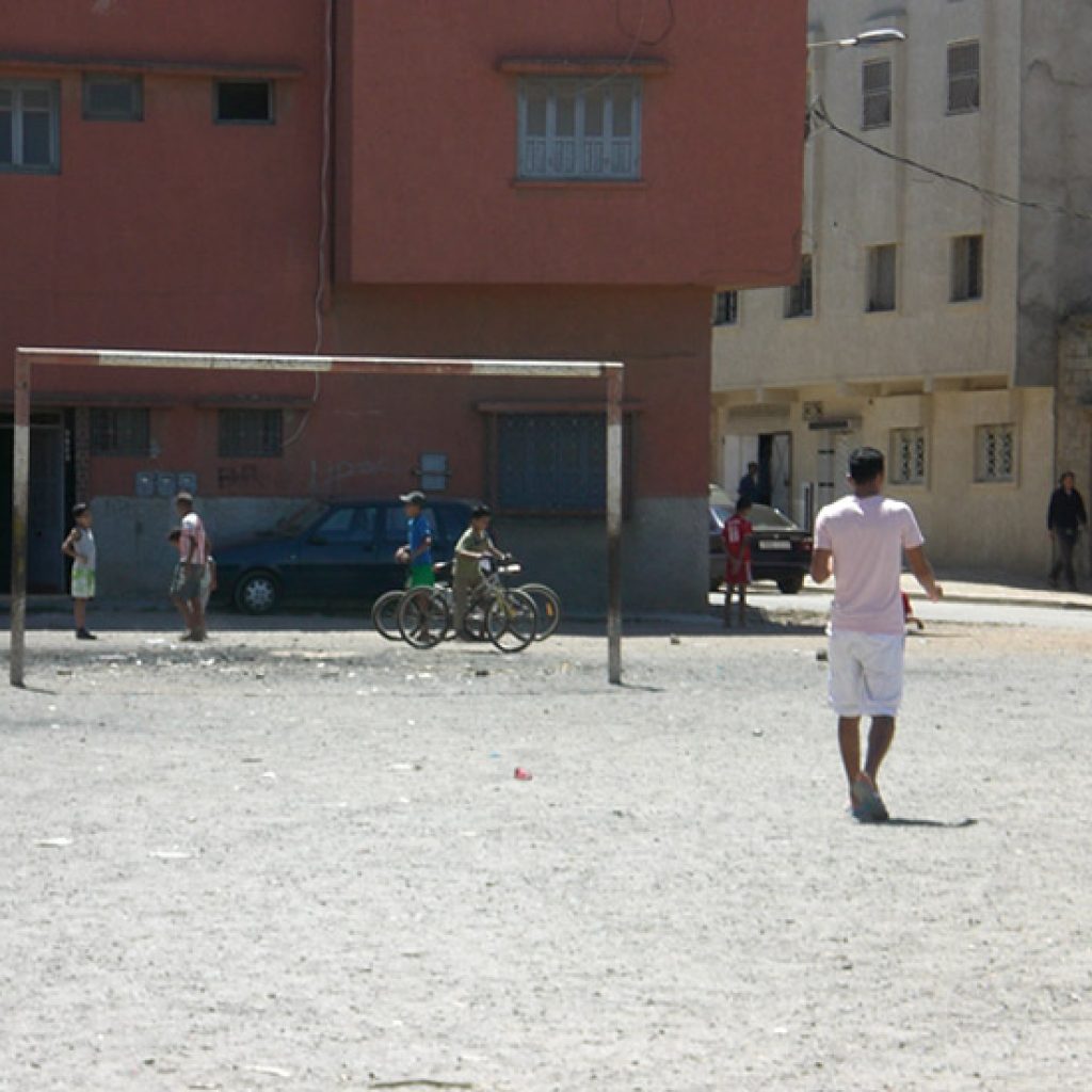 patricia campos saboreando marruecos ninos jugando futbol
